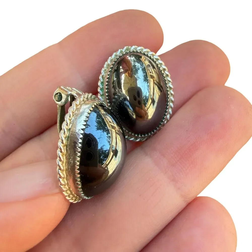 Vintage Whiting Davis Hematite Oval Cabochon Silver Tone Clip Earrings